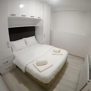 Cihangir Отель